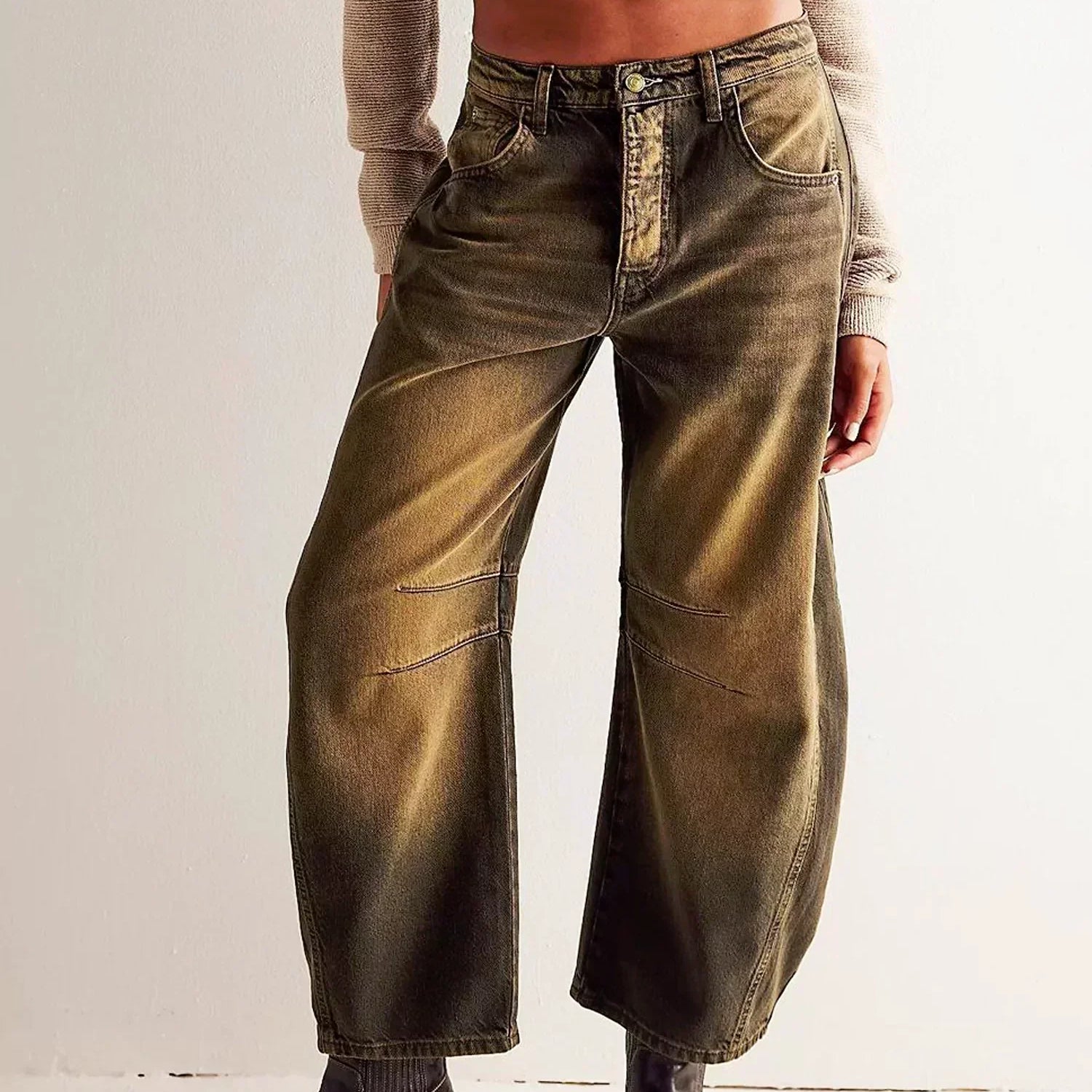 Leopard Print Wide Leg Denim Jeans with Relaxed Fit